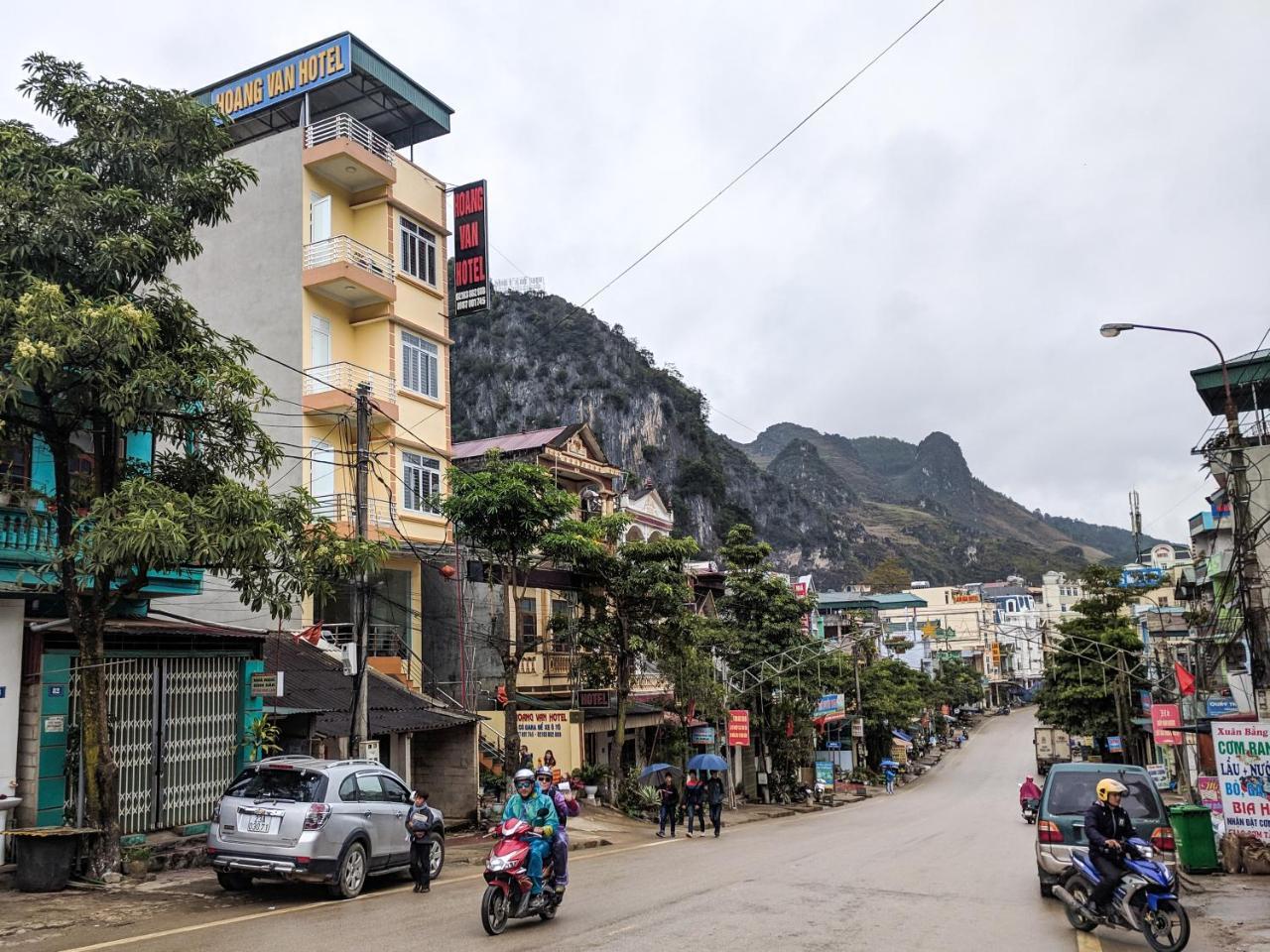 Hoang Van Hotel 동반 외부 사진