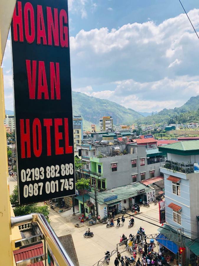 Hoang Van Hotel 동반 외부 사진