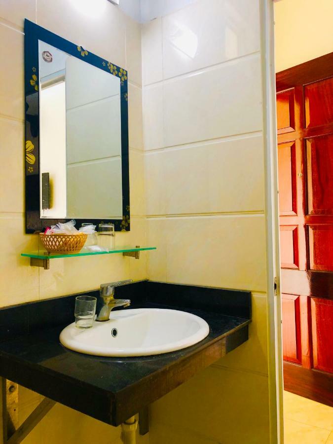 Hoang Van Hotel 동반 외부 사진